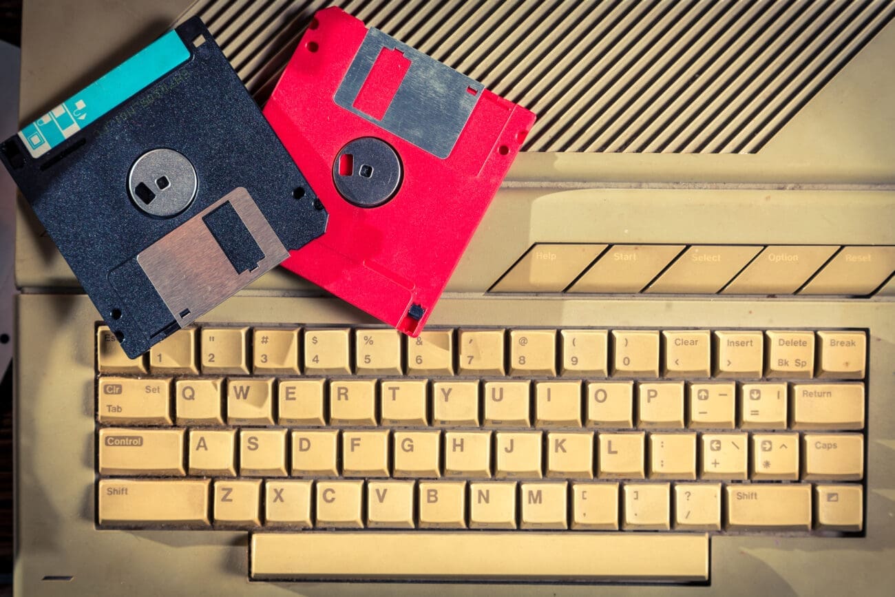 1980 Computer Crash From Basics to Breakthroughs: Evolution of IT security in the 1980s