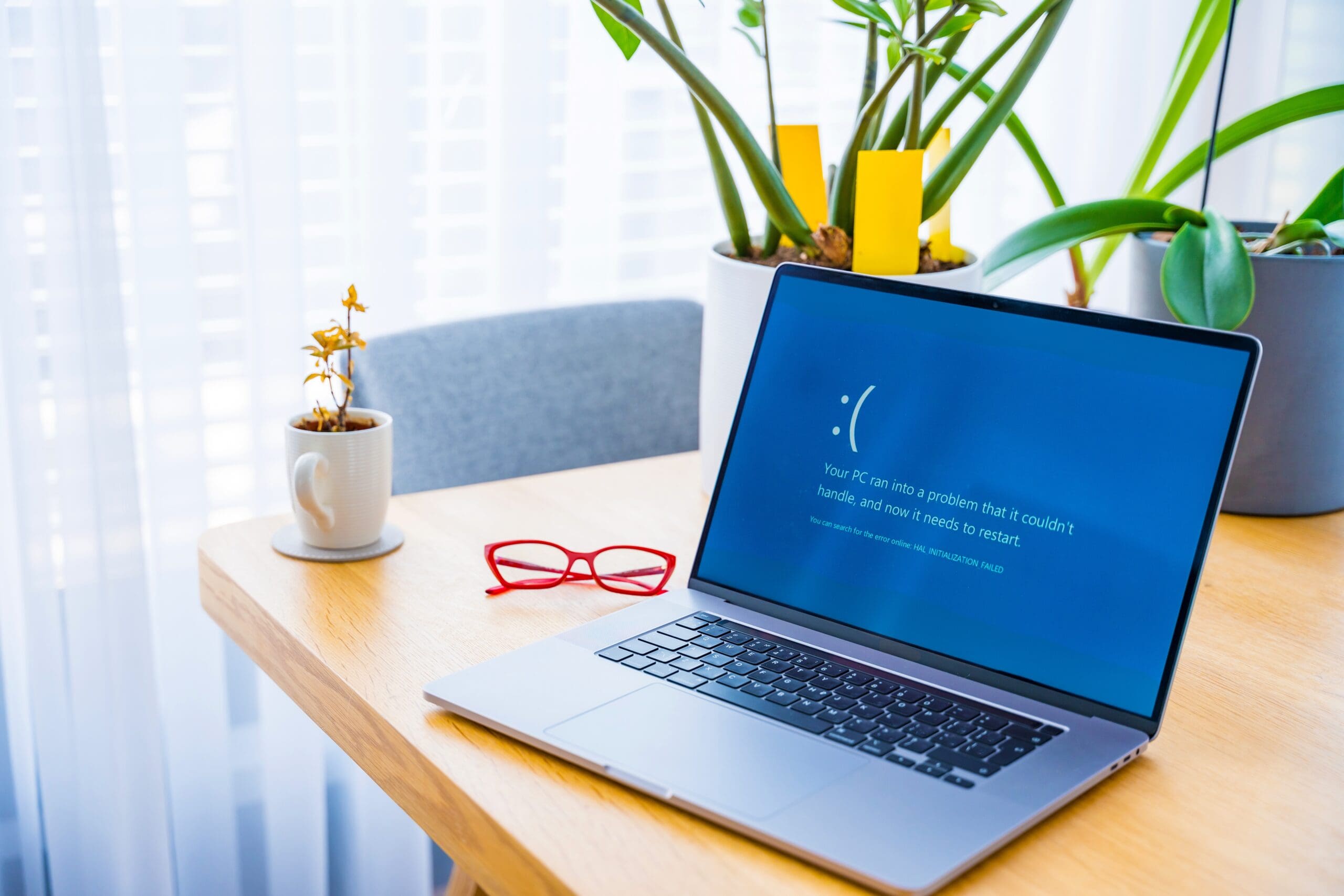 Blue Times Up Computer Tech Time Warp: A eulogy for the Blue Screen of Death